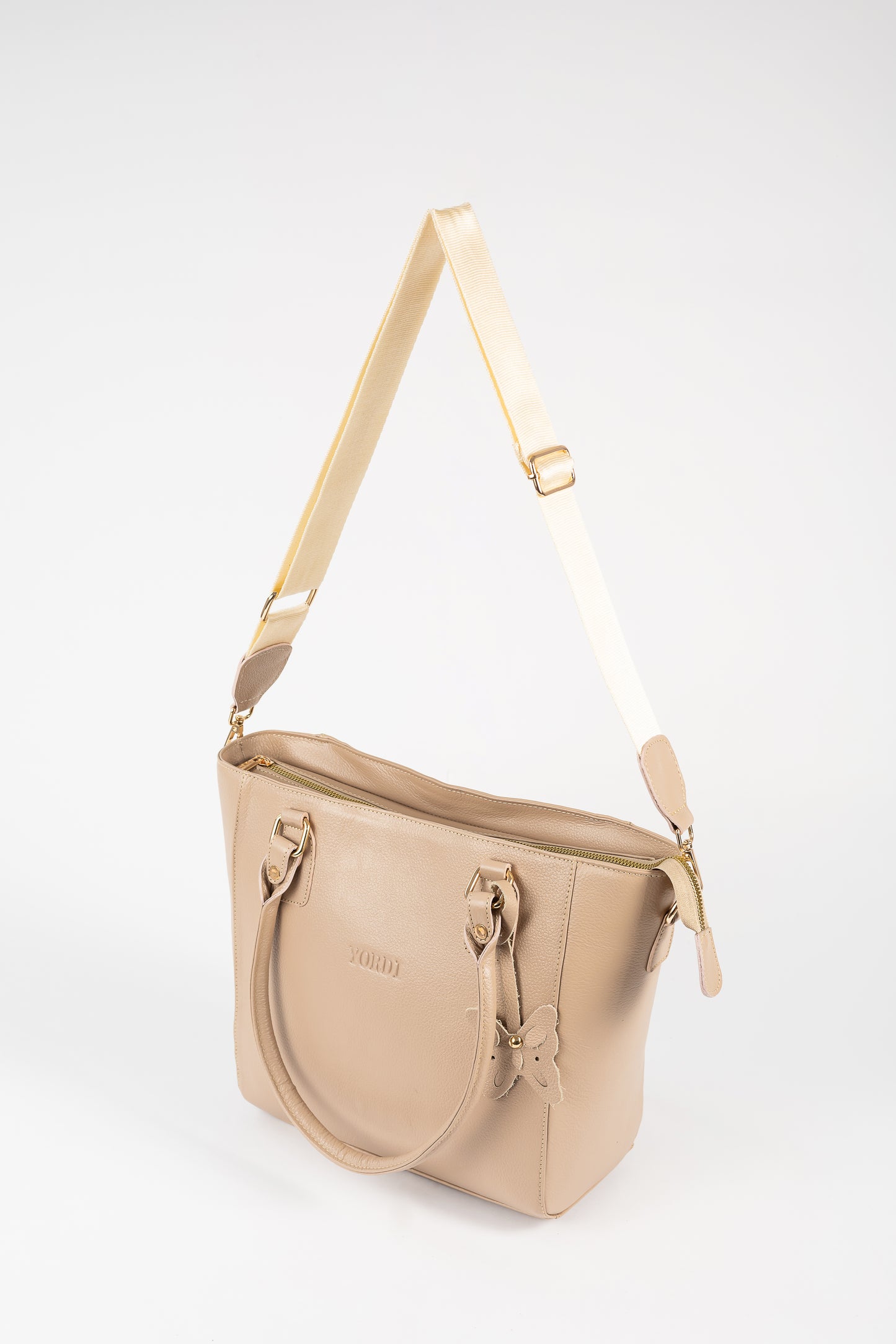 CARTERA BIG LADY (NUDE)