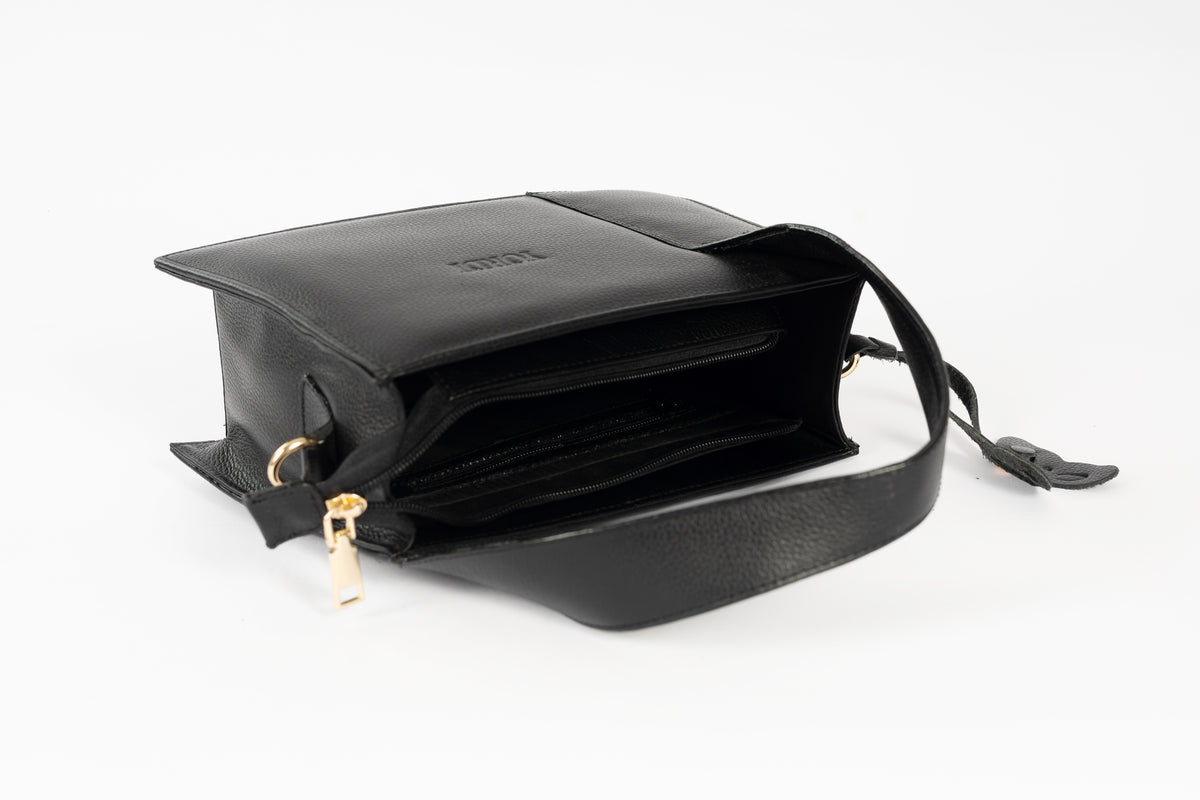 CARTERA CLEOPATRA (NEGRO)