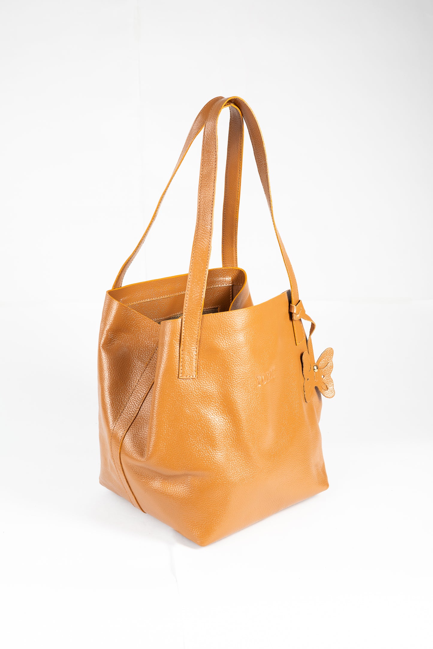 TOTE (CAMEL)