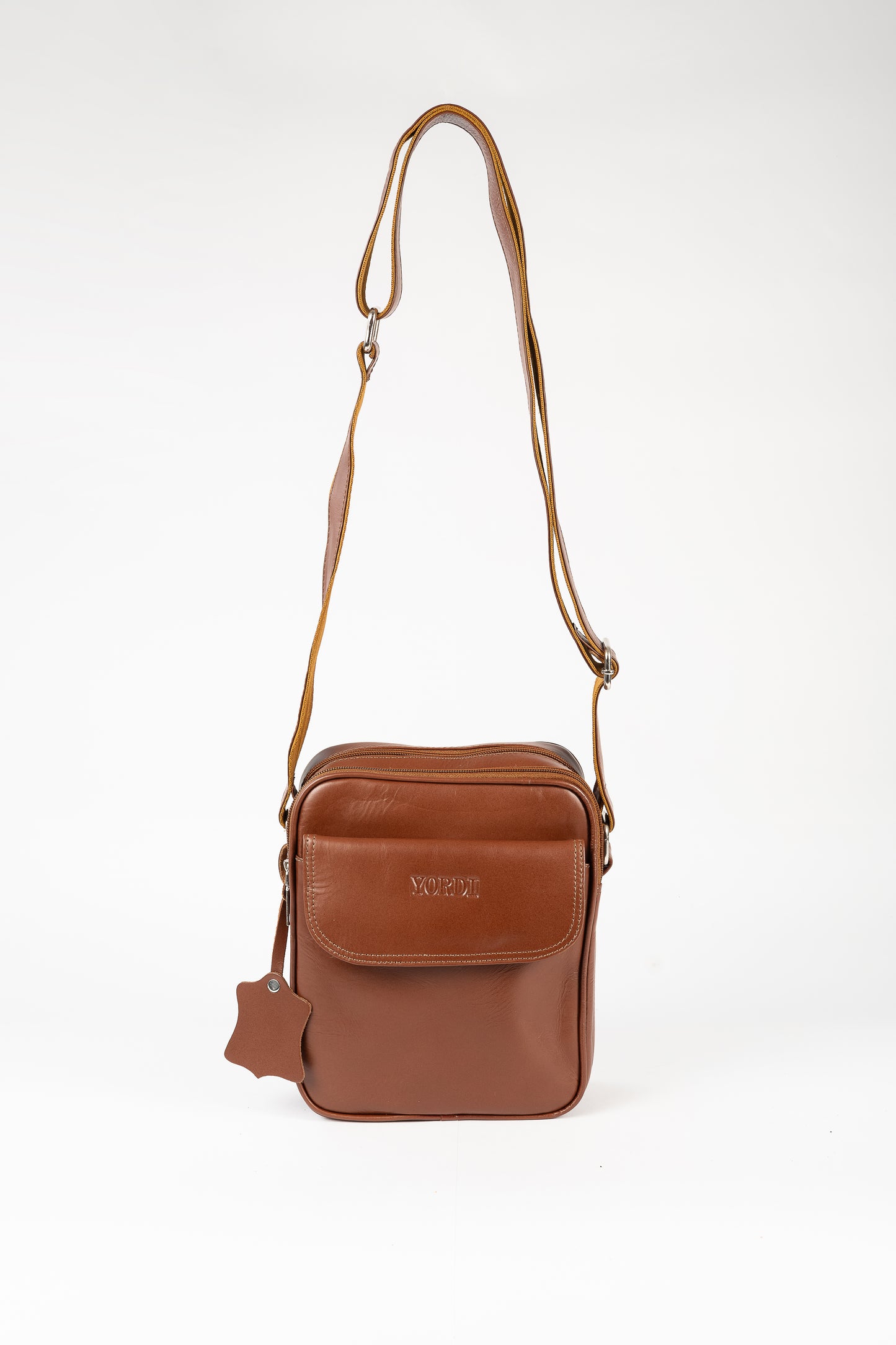 BOLSO MANOS LIBRES ADRIANO (COÑAC)