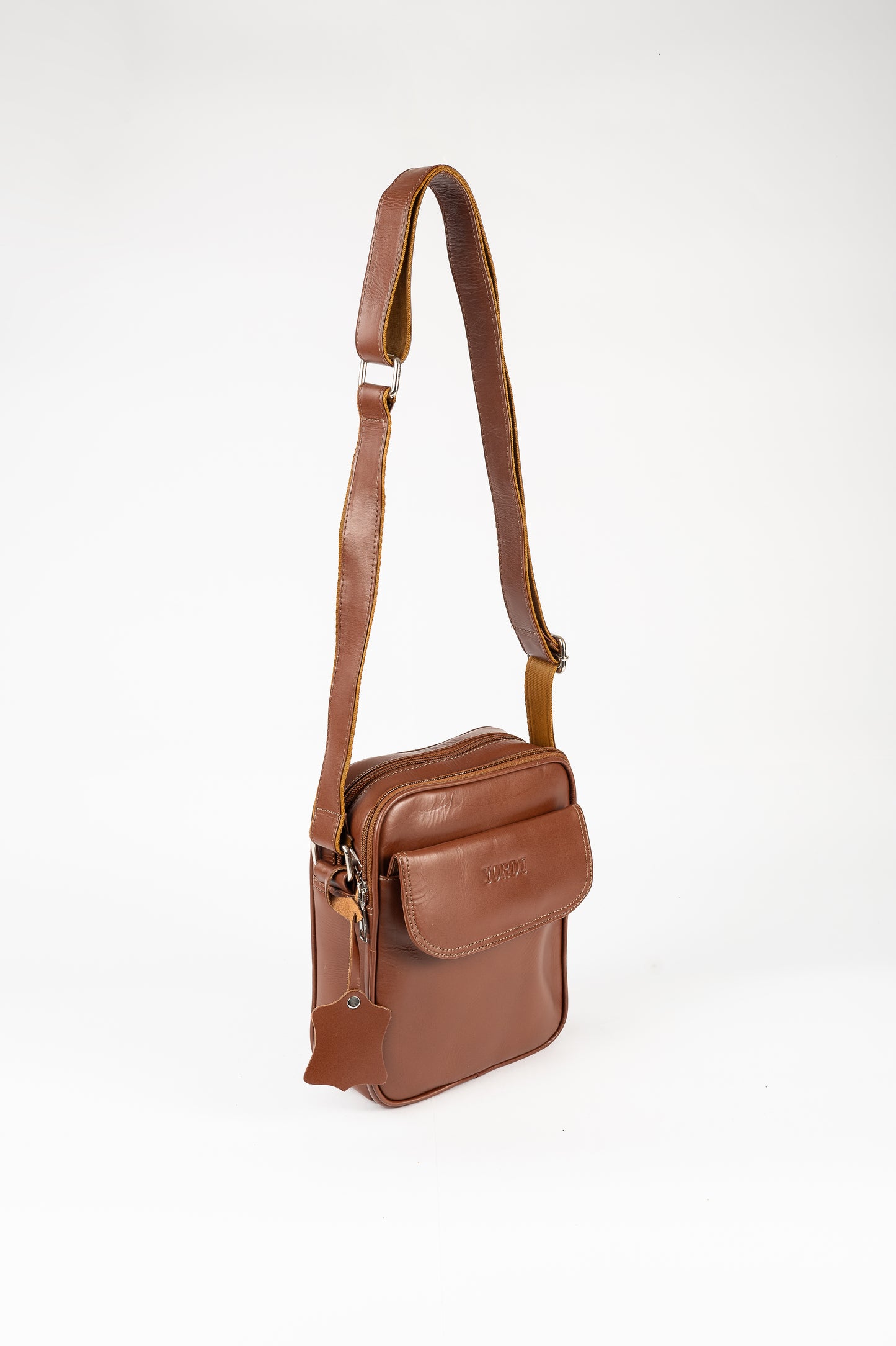 BOLSO MANOS LIBRES ADRIANO (COÑAC)