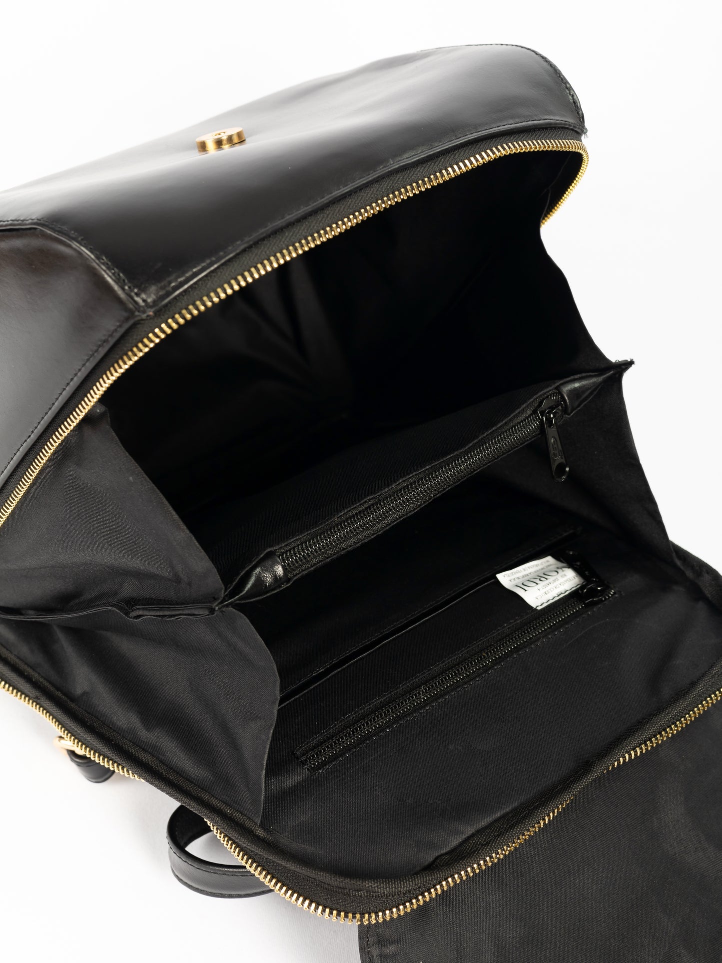 Morral Alessia — Negro Pátina
