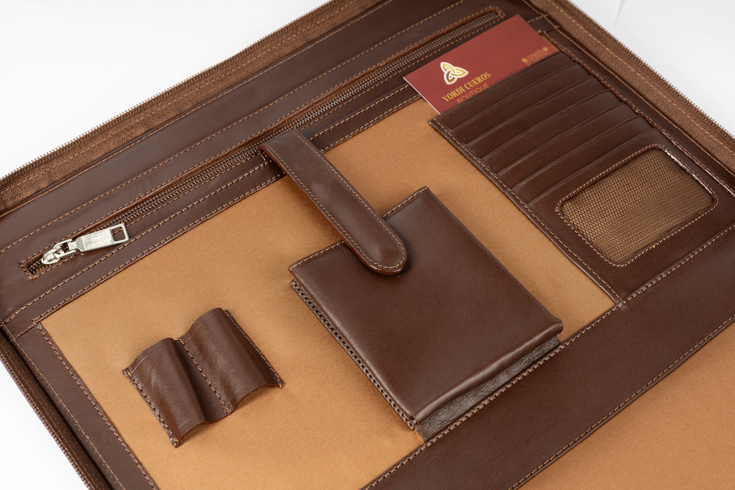 PORTAFOLIOS (MOCHA MOUSSE)