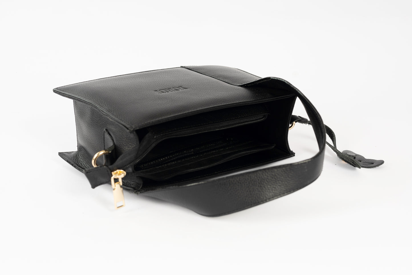 CARTERA CLEOPATRA (NEGRO)