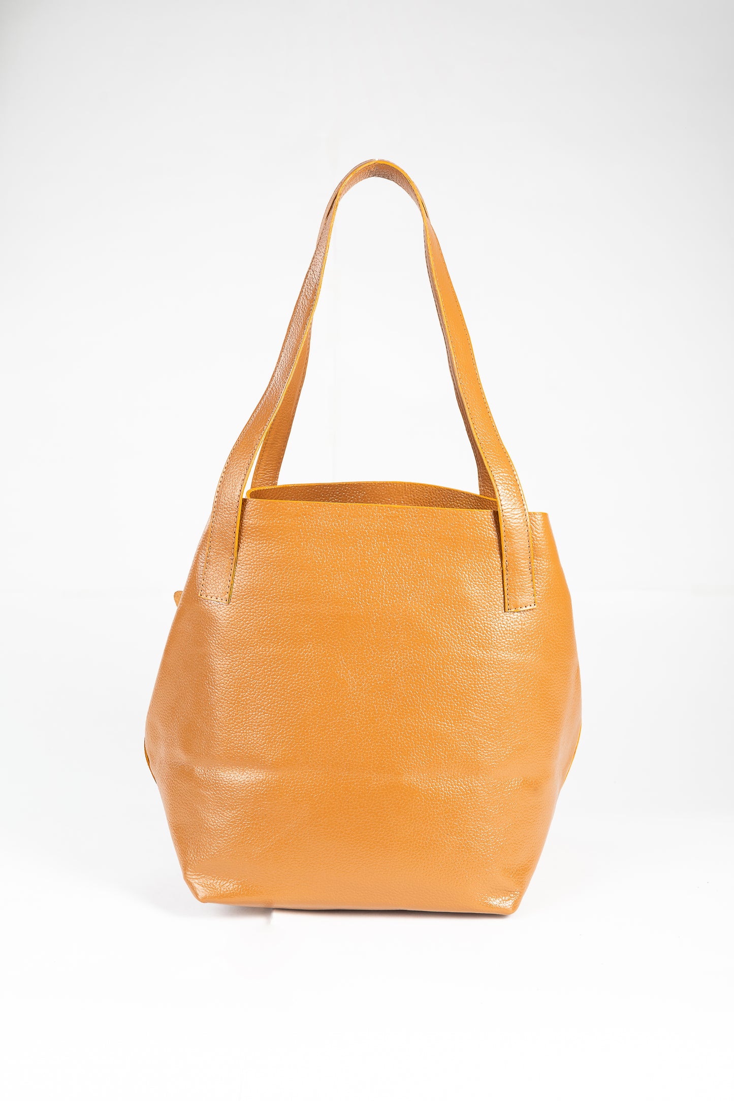 TOTE (CAMEL)