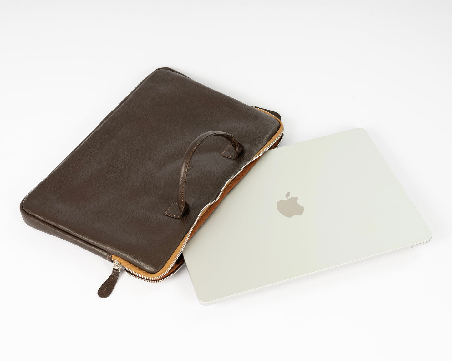 PORTA LAPTOP 15" (CAFÉ)