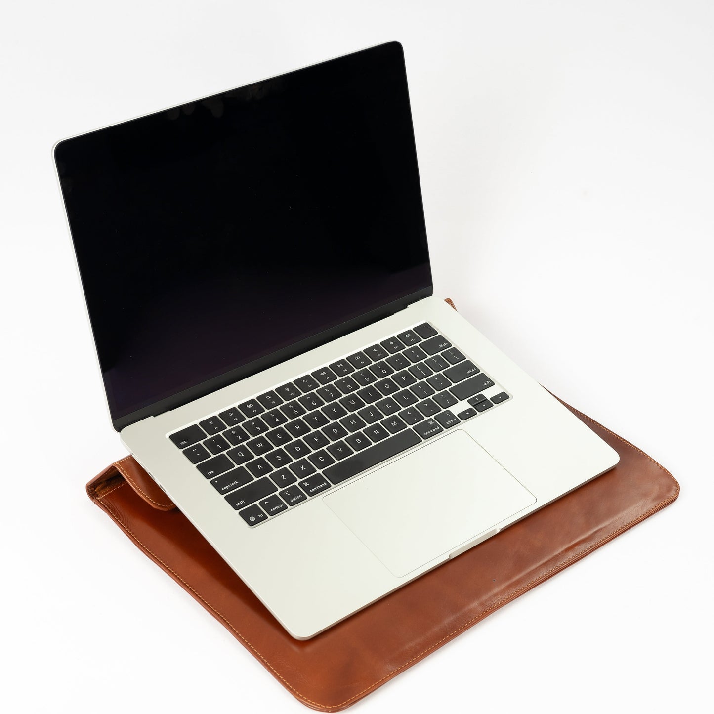 PORTA LAPTOP 17" (COÑAC)