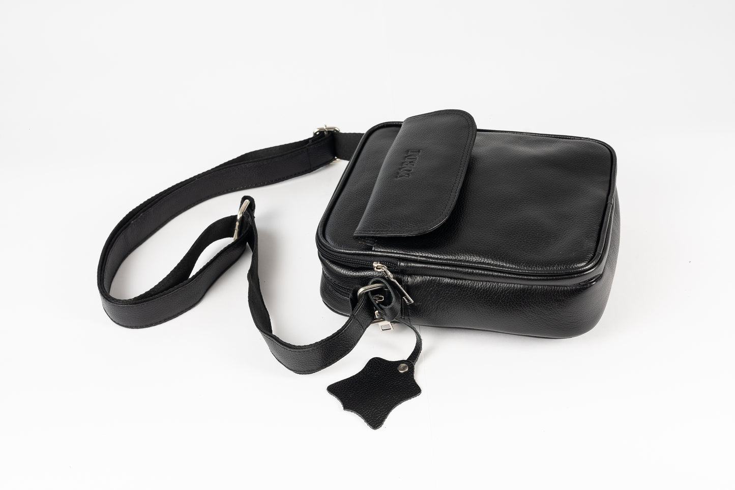 BOLSO MANOS LIBRES ADRIANO (NEGRO)